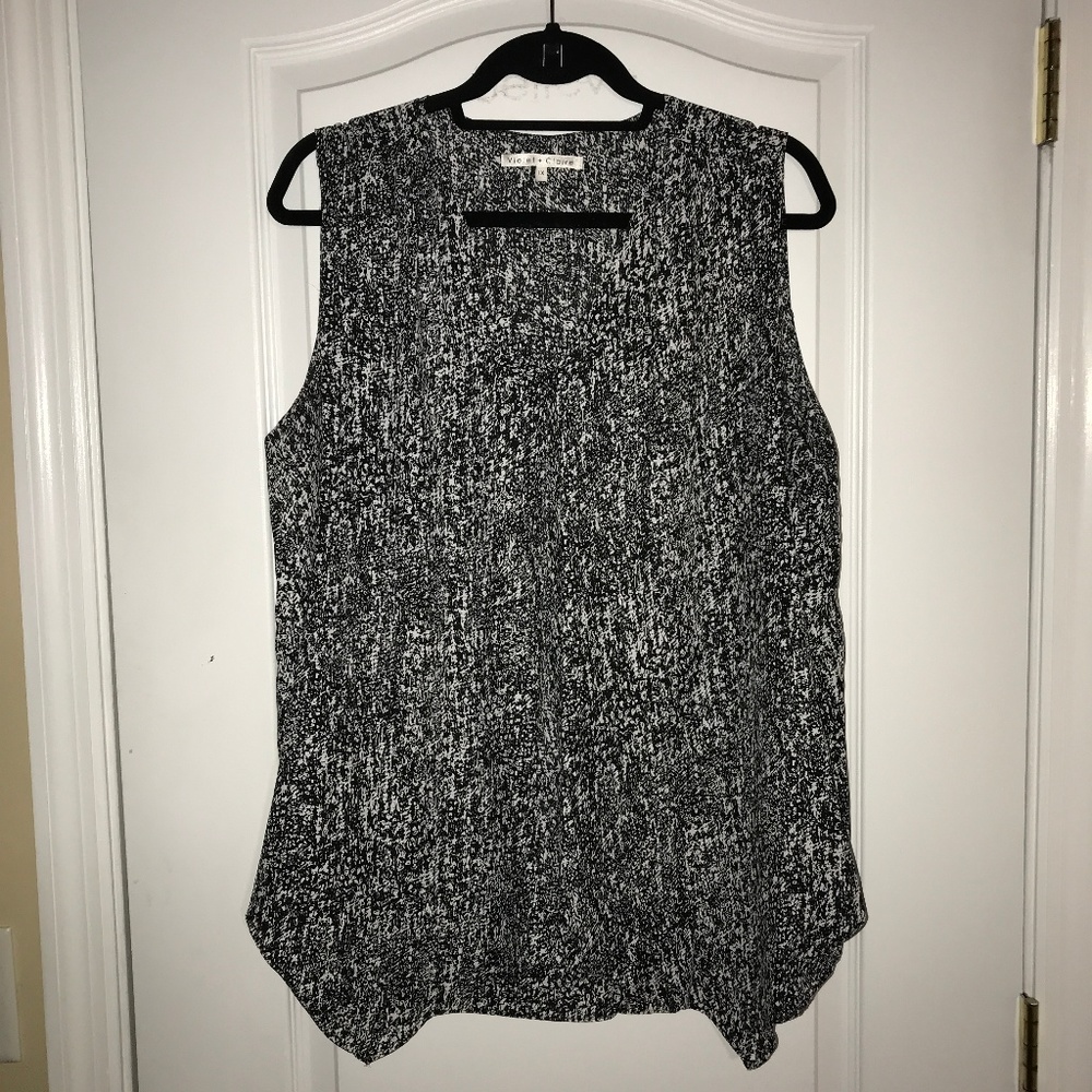 Violet & Claire Sleeveless Top